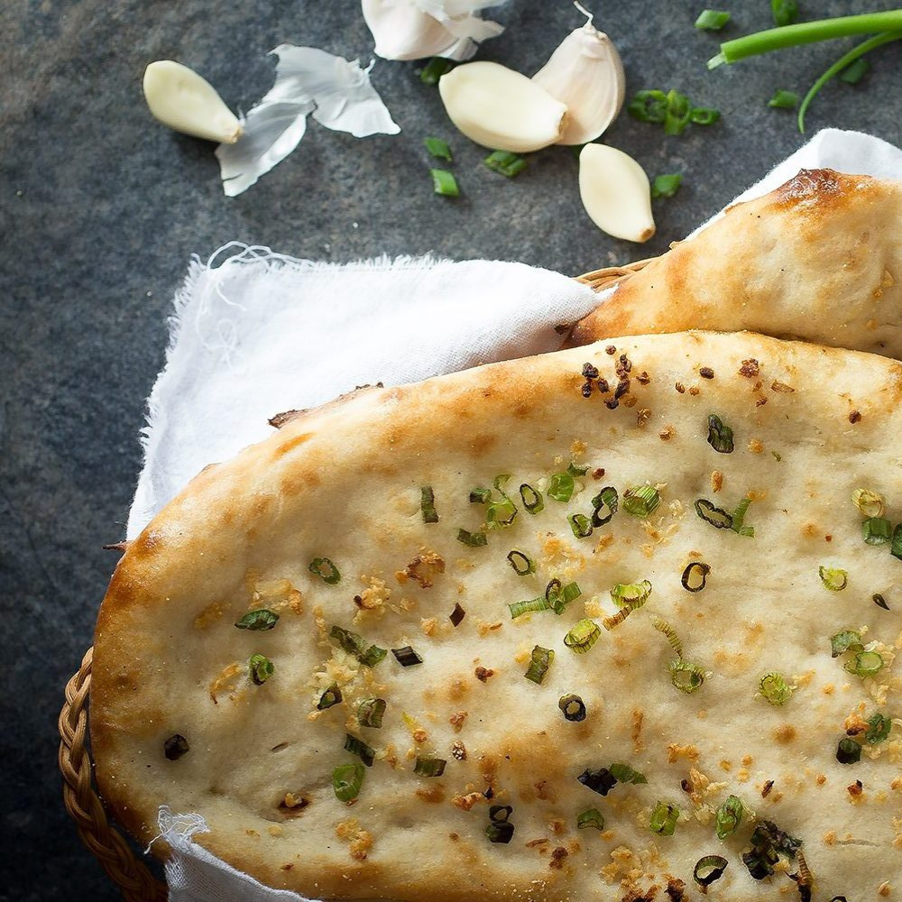 GARLIC NAAN